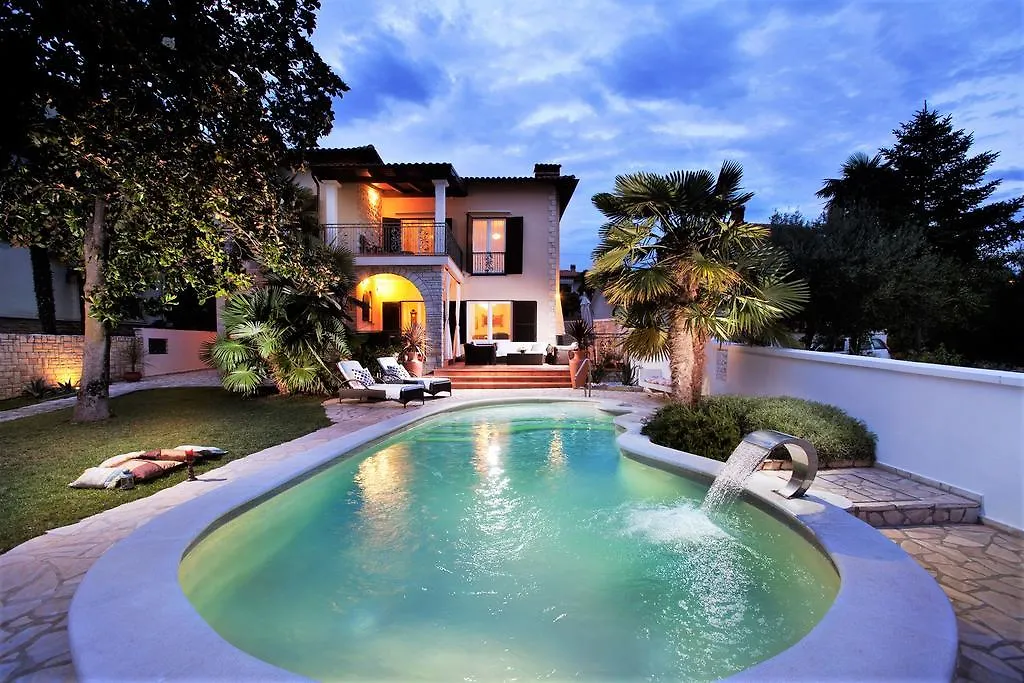 Villa Magnolia Umag ile iletişim
